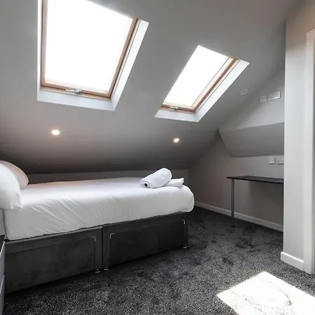 Moonstone - 5 Bed House With Parking Villa Coventry Exterior photo