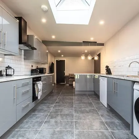 Moonstone - 5 Bed House With Parking Villa Coventry Exterior photo